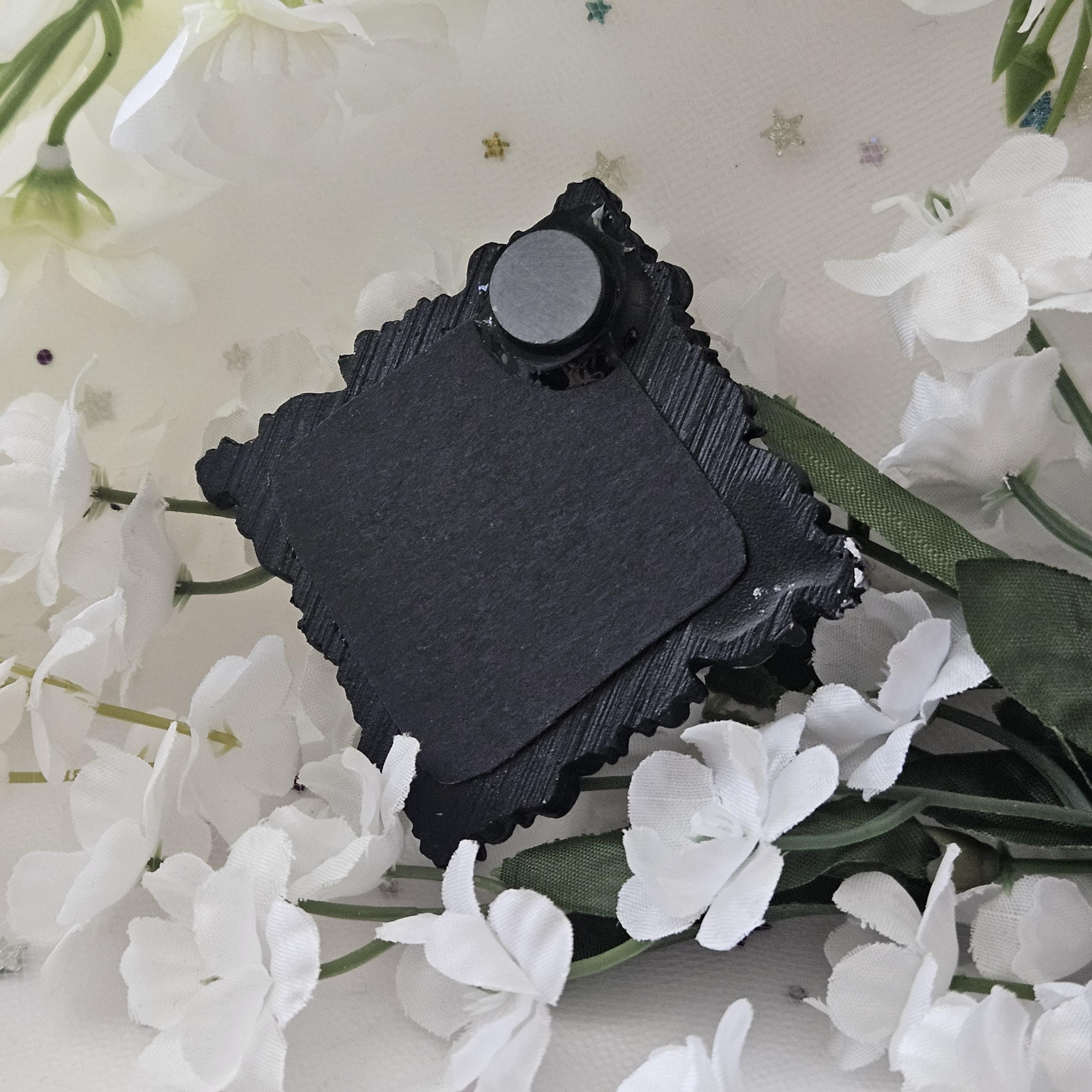 Mothman Mini Starry Magnet Frame