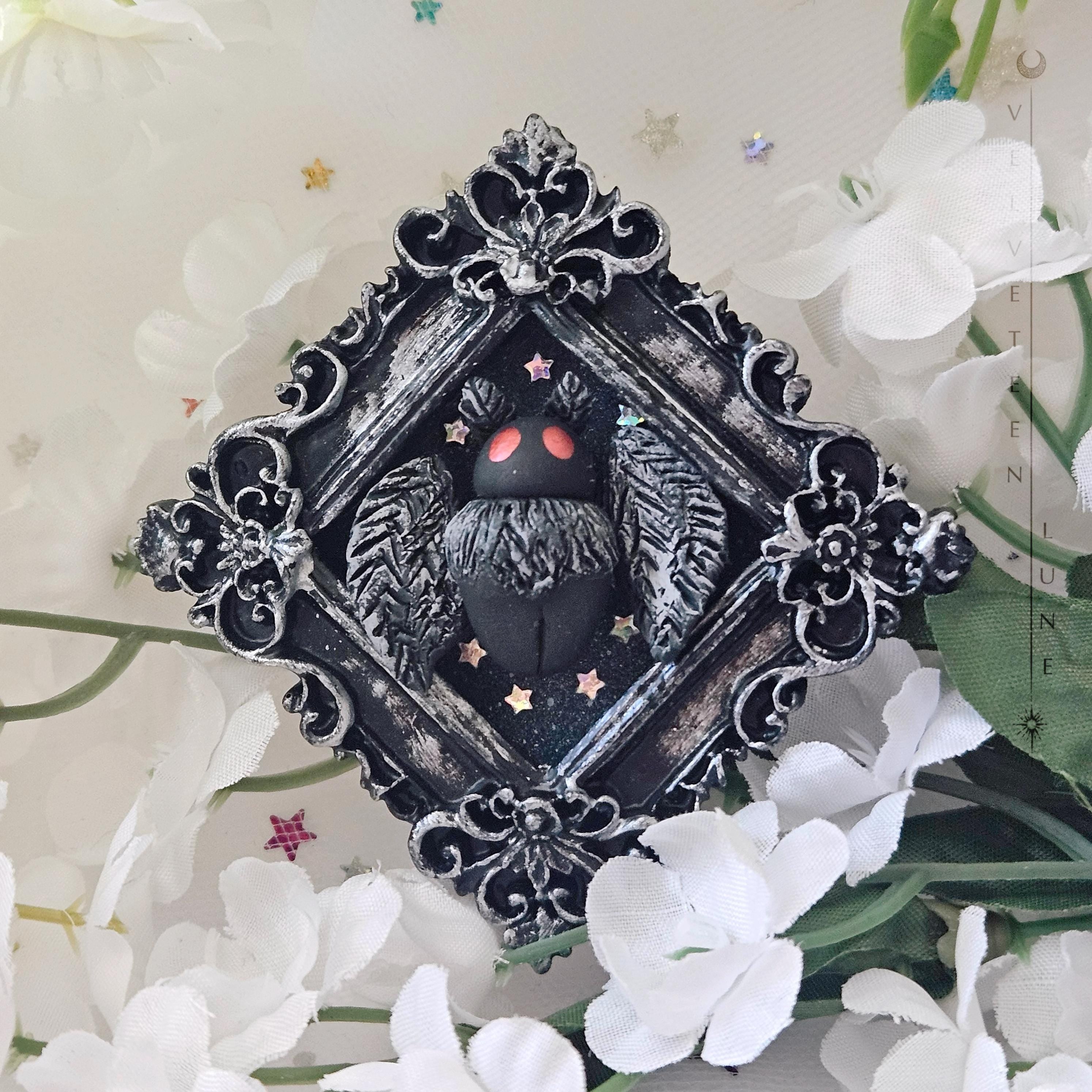Mothman Mini Starry Magnet Frame